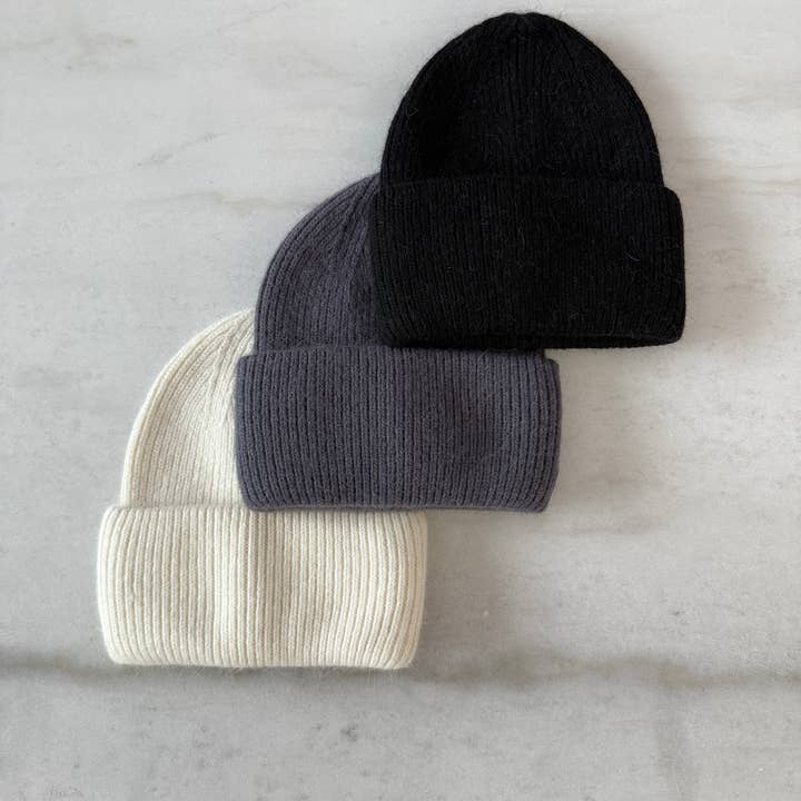 Billy Bamboo - Wholesale Beanie - Women's - ROYAL ANGORA BEANIE - neutral18