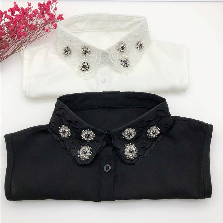 PEACH ACCESSORIES – wholesale Buttoned-down shirt – Women's – Floral Details Detachable Cotton Collar 773110