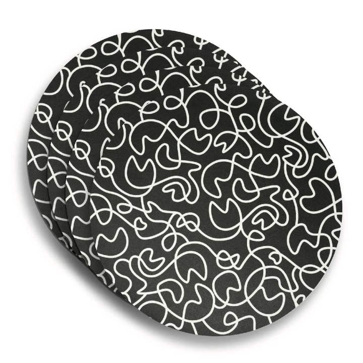 Svart & vit slingrig vinylbordstablett, set om 4 för wholesale av Elizabeth Sutton Home