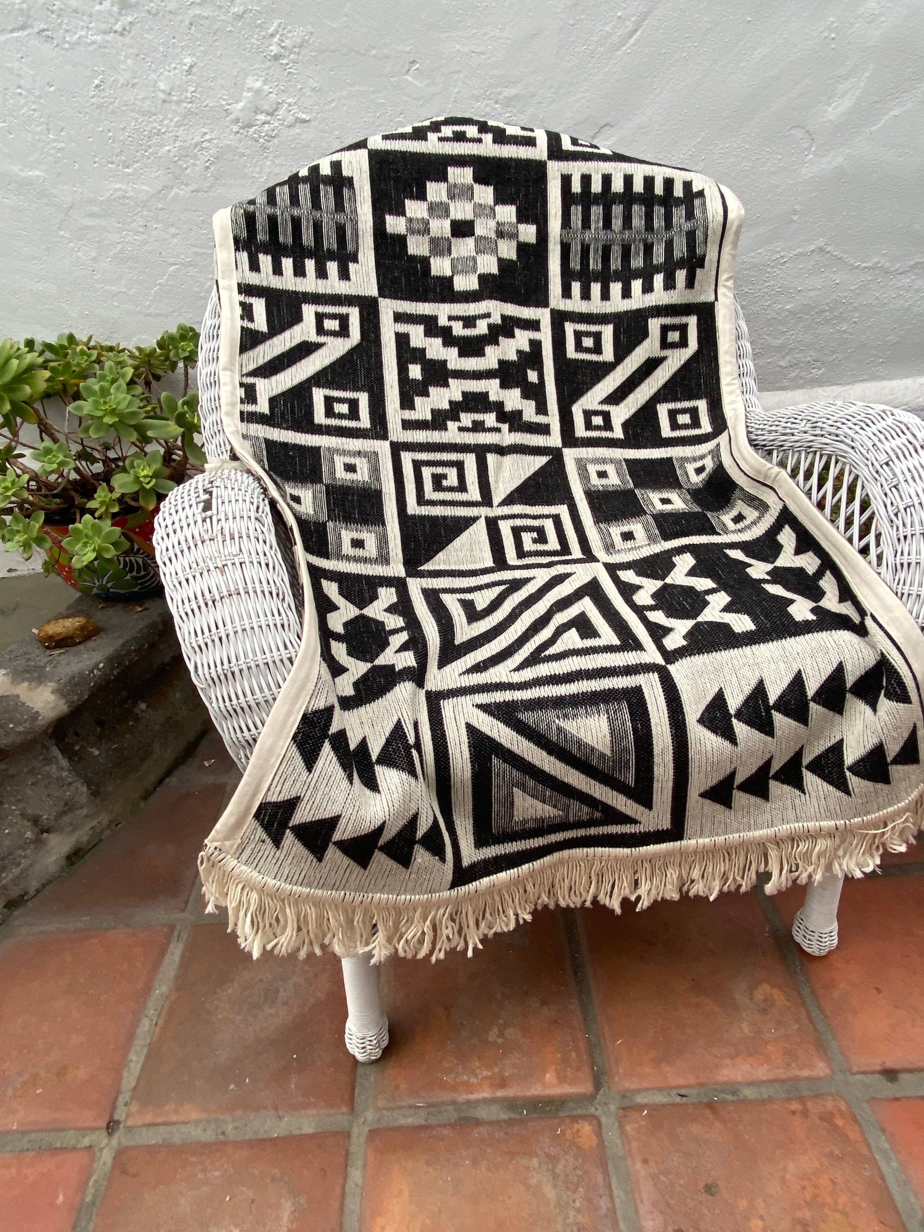 Little Amigos South America - Wholesale Bed Runner - 100% Wool Bed Runner