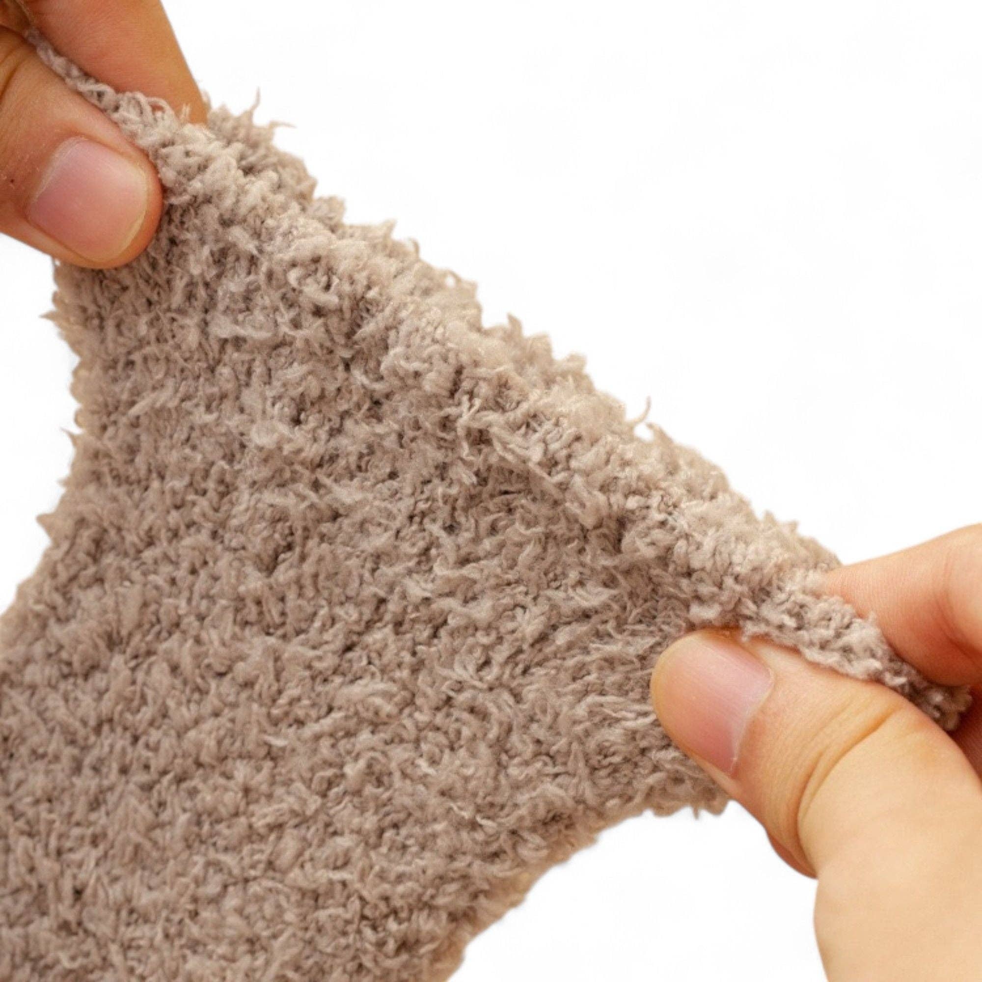 AK Brand – wholesale Socks – Women's – Women's Anti-Slip Fuzzy Socks 3-Pack Indoor Use3