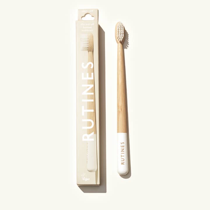 Rutines - Wholesale Toothbrush - Bamboo toothbrush - White (Shelf ready packaging, 32-pack)