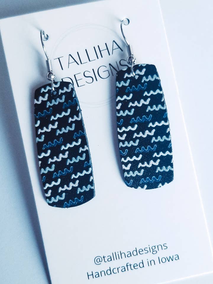 Pendientes de barra Jessica de cuero genuino negro neutro para venta al por mayor de Talliha Designs