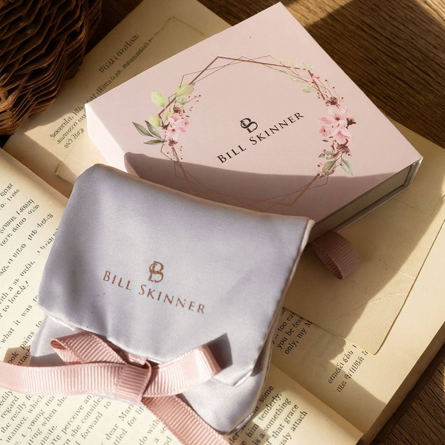 Bill Skinner - Wholesale Pendant/Charm Necklace - Clouded Leopard Hoop Necklace6