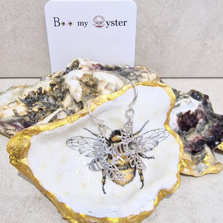 Bee my Oyster – Engroshandel Smykkeskål – Bee my Oyster dekorativ smykkeskål i østersskal med humlebi, 8,5 cm3