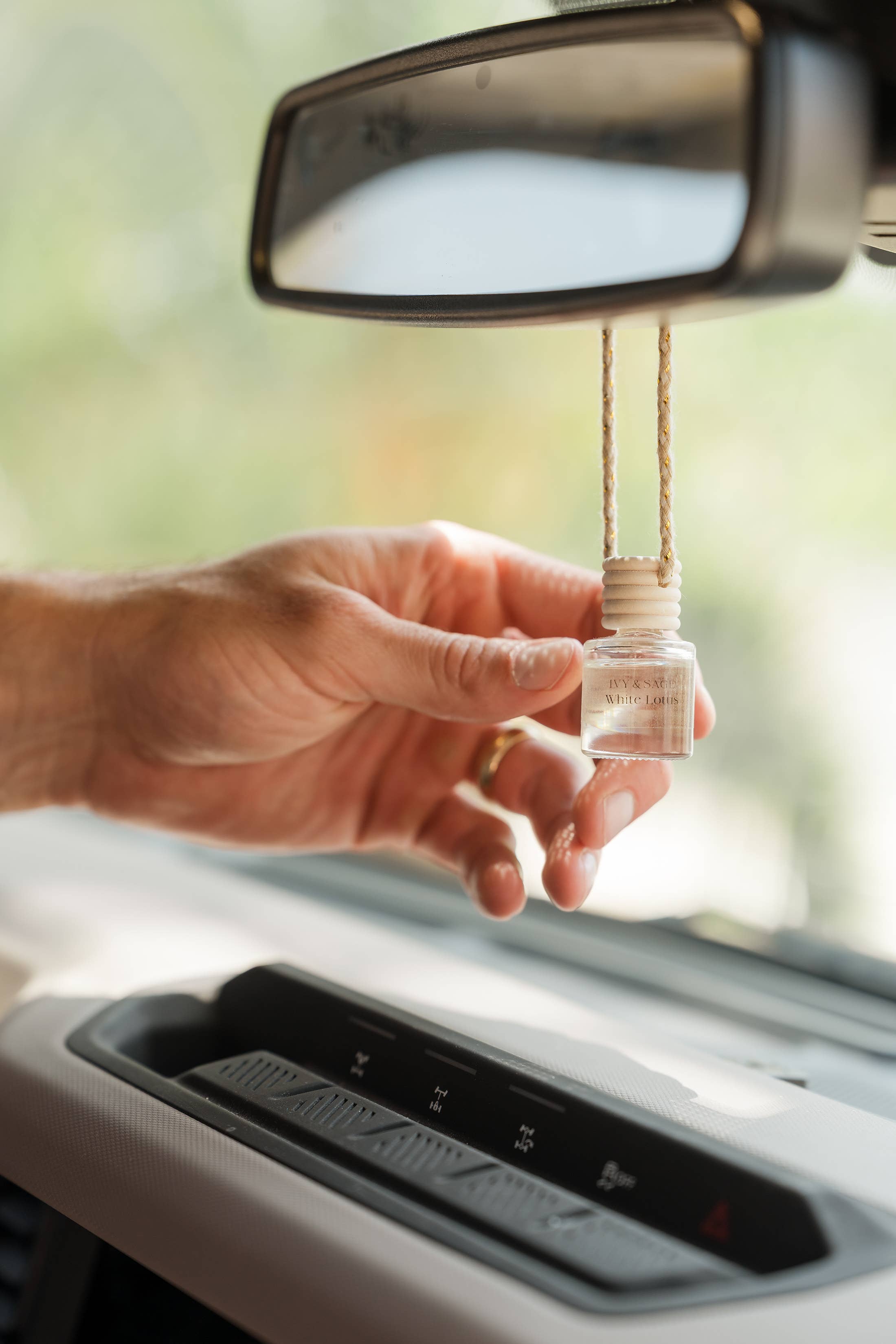 Ivy & Sage Collection - Wholesale Fragrance Oil - Smoked Vanilla Car Diffuser – Valentine Gift Pick11