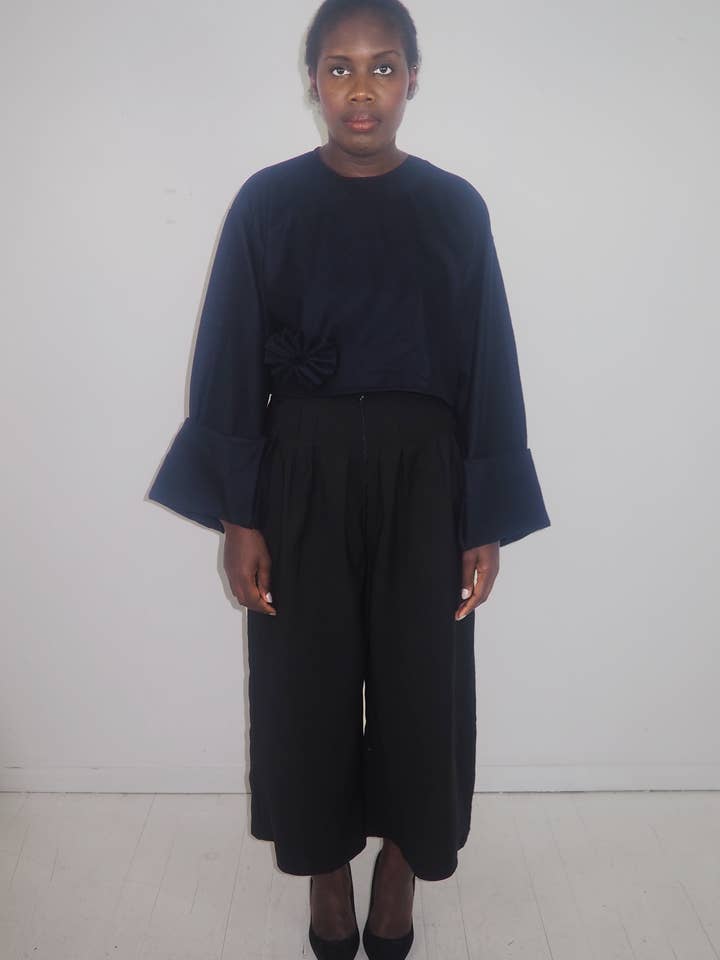 Top Léa for wholesale by Esson