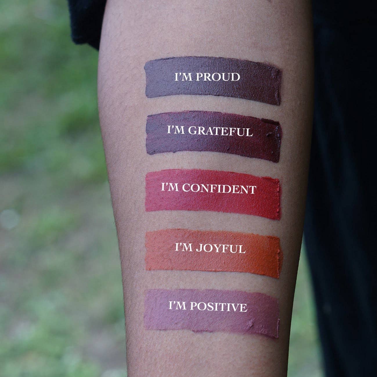 MELAYCI – wholesale Läppstift – Silkeslen sammetsläppstift med komfort – I'M GRATEFUL7