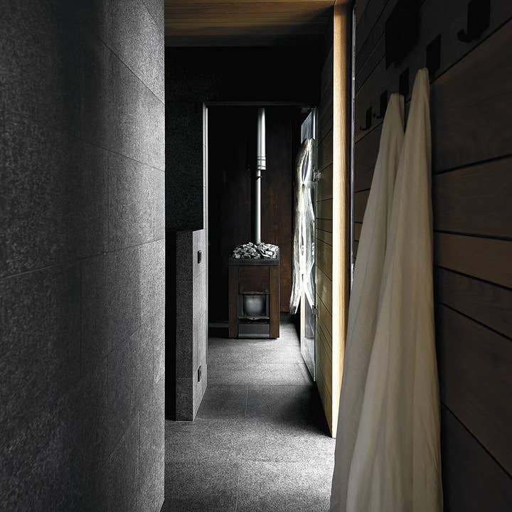 Cozy Publishing - Wholesale Home & Garden Book - Happy Homes - Hideaways6