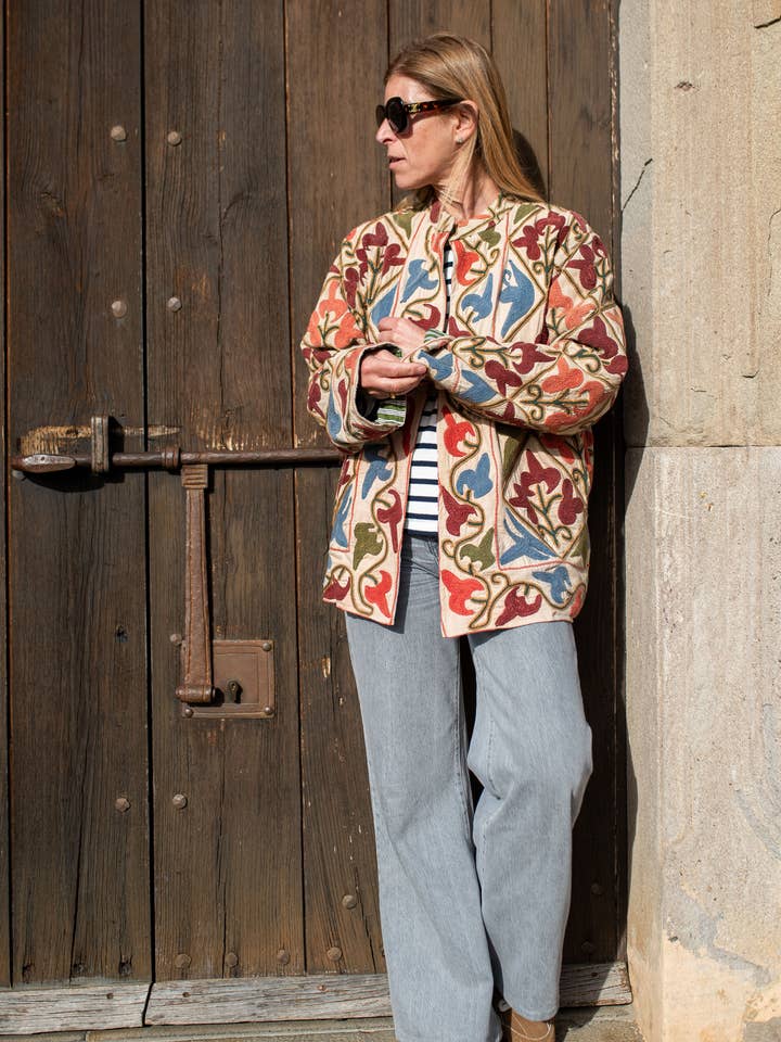 Chaqueta corta Suzani para venta al por mayor de Sanjanaandme