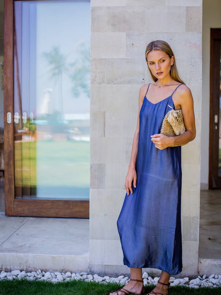 Stock - 0124-DS - Robe Miyoshi pour la vente par Gaya Designs