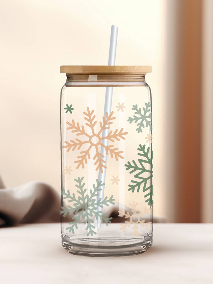 Boîte en verre de 16 oz, tasse en forme de flocon de neige d'hiver, cadeaux pour elle pour la vente par The Inspiration Haven