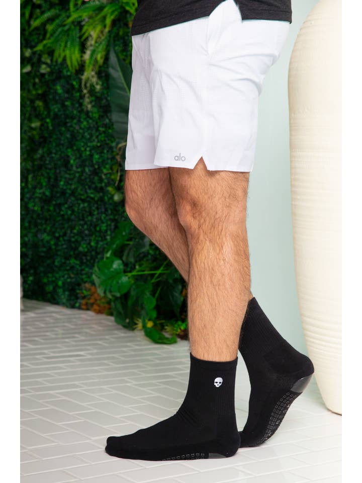 Arebesk - Wholesale Socks - Men's - Skull and Bones Grip Sock- Men's