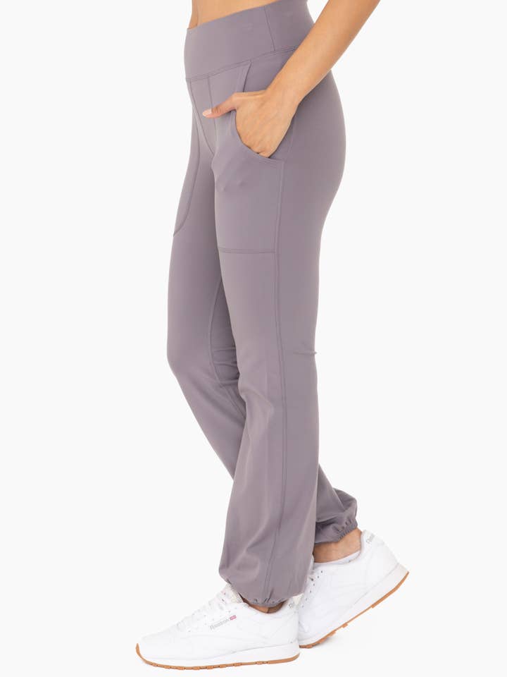 Mono B – Großhandel Sport-/Lounge-Leggings – Damen – Leggings Venice mit Bubble-Saum5