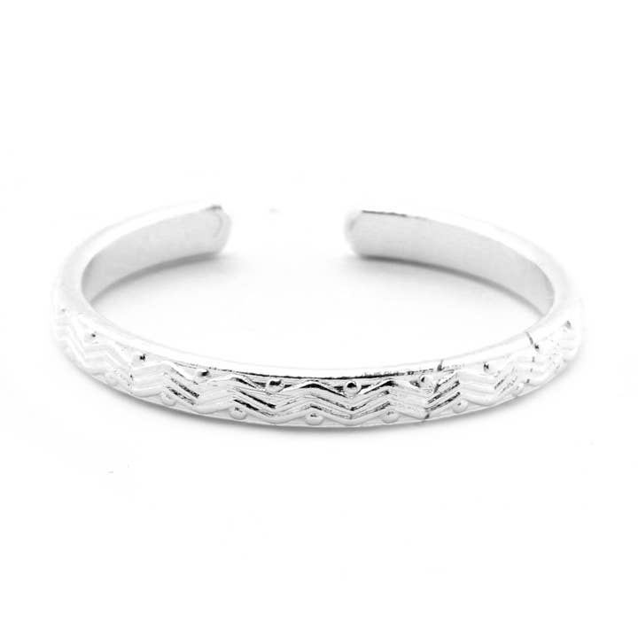 Bølget forsølvet ring for engroshandel hos Adepte