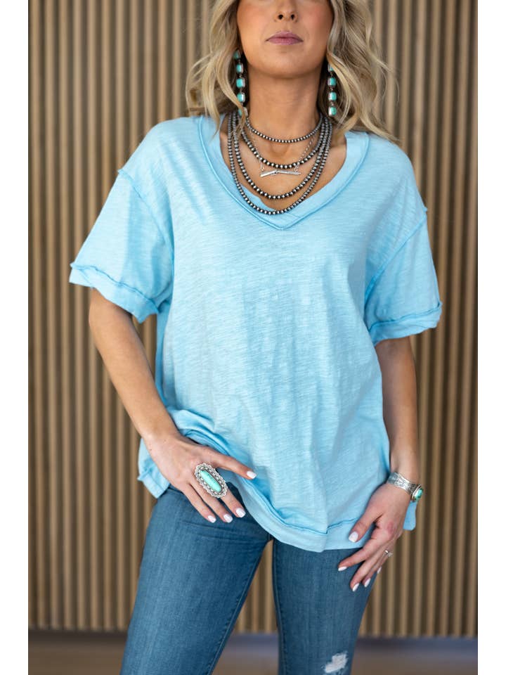 Andrée by Unit - Wholesale T-Shirt - Women's - Raw Edge Detail Cotton V Neck Top