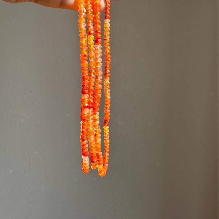Orange Collar de Cornalina con cuentas degradadas naranjas | Regalos para mujer de venta al por mayor en Faire4