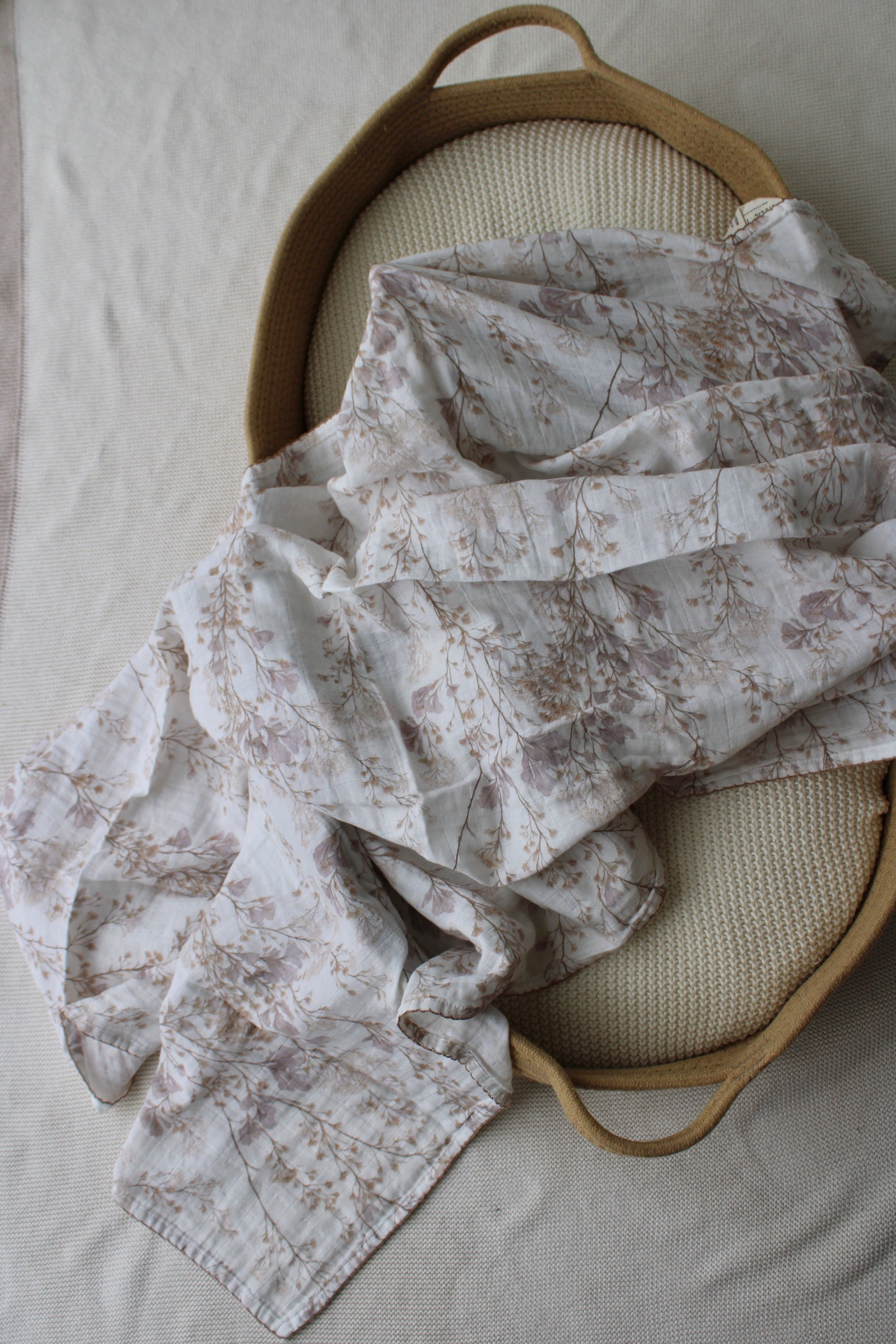 Little Threads - Wholesale Bedding Blanket - Kids & Baby - Delicate Neutral Branches Muslin Blanket4