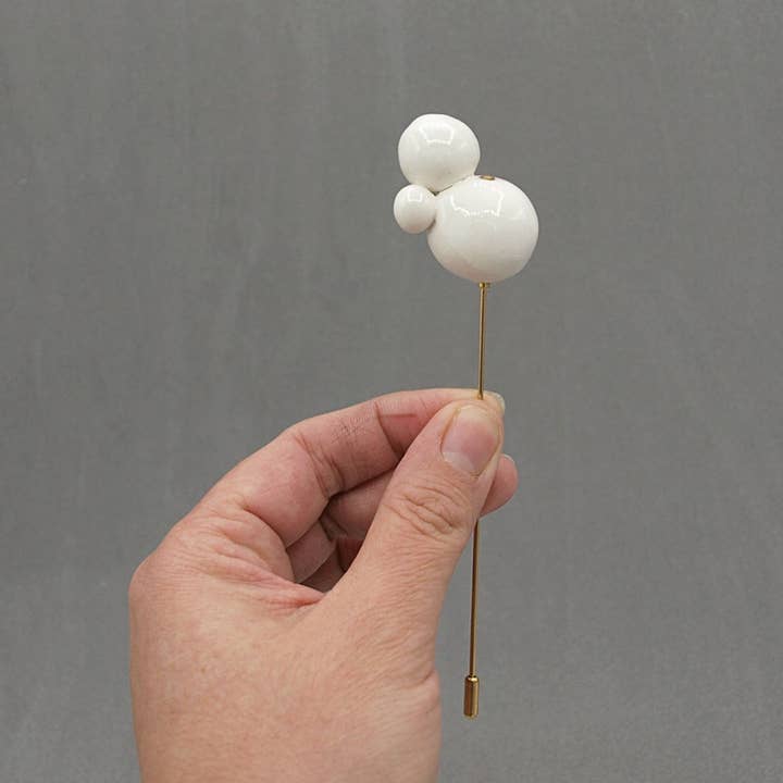 Cerámics & co – Engroshandel Broche – Hvid og guld keramisk broche, Moderne porcelæn broche1