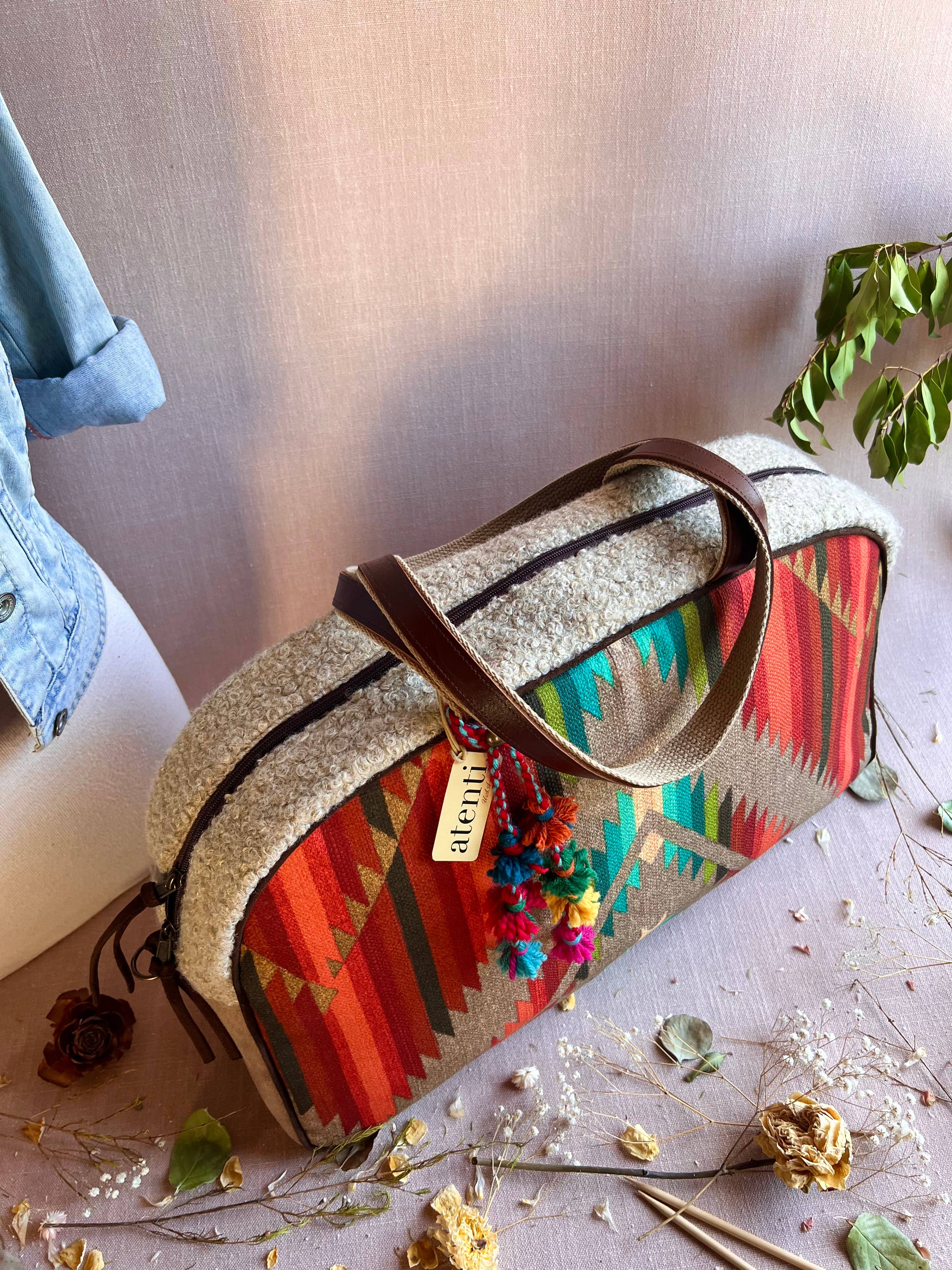 Atenti - Vente Sac de voyage – femme - Sac de voyage weekender Maverick fait main par Atenti – Fabriqué aux États-Unis6