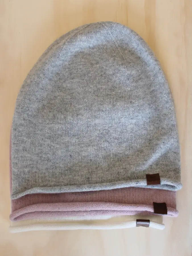 Apres - Wholesale Beanie - Women's - Wool Slouchy Beanie2