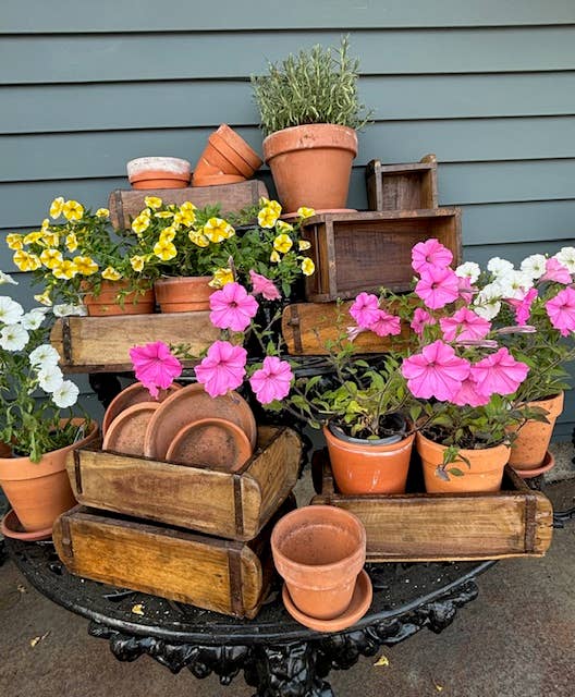 Asia West – Großhandel Hochbeet – Pflanzgefäß aus recyceltem Teakziegel-Formteil10