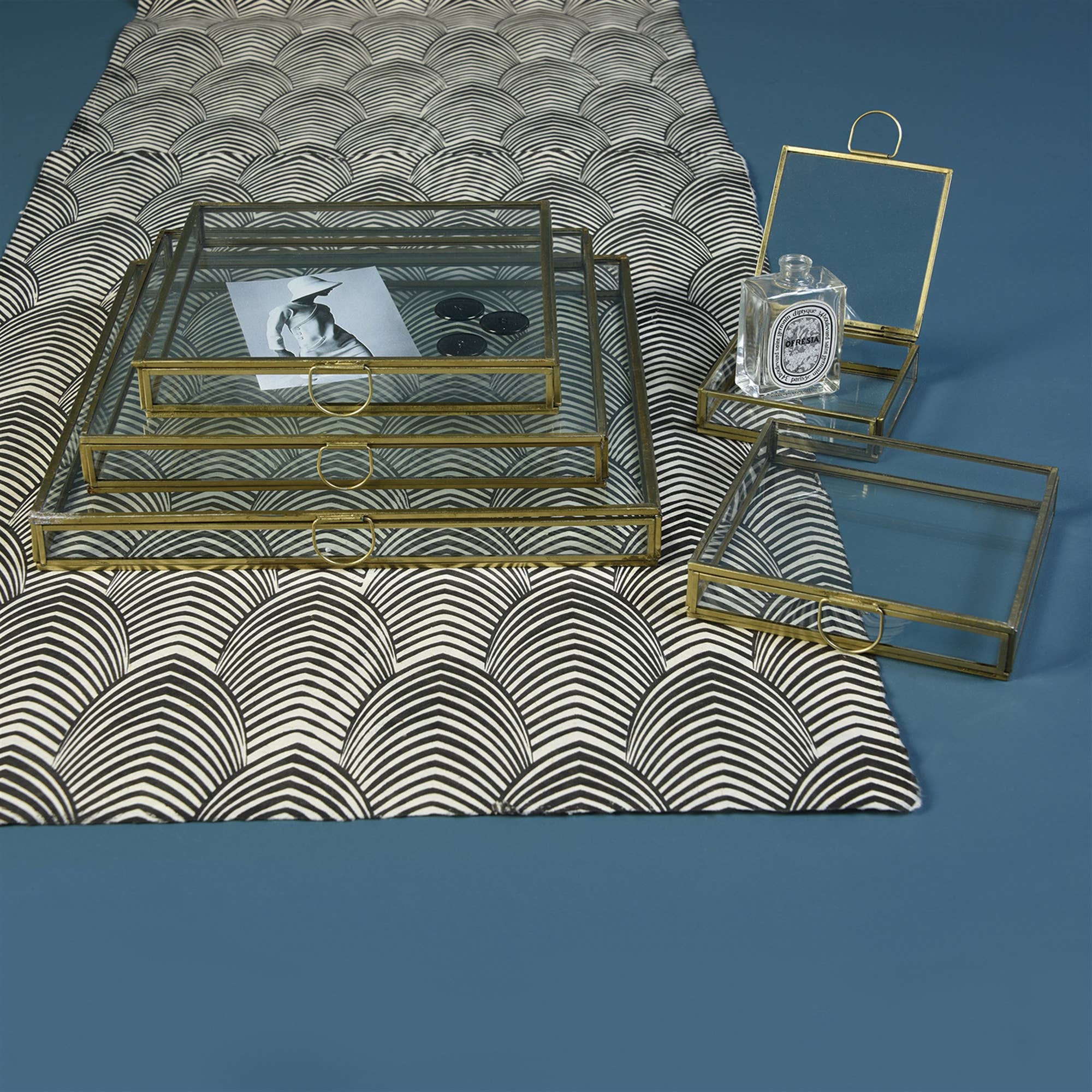 HomArt - Venta al por mayor Joyero/organizador de joyas - Caja cuadrada plana Monroe pequeña de latón3