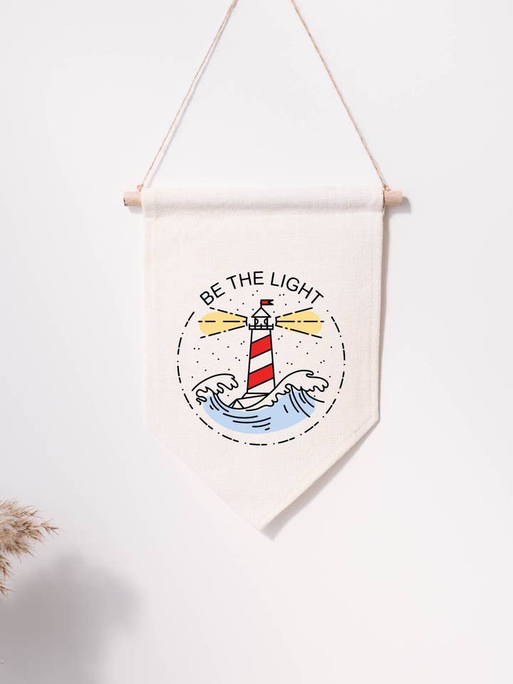 Be the light - Gagliardetto da appendere per la vendita all'ingrosso da parte di Sovende Bjorn