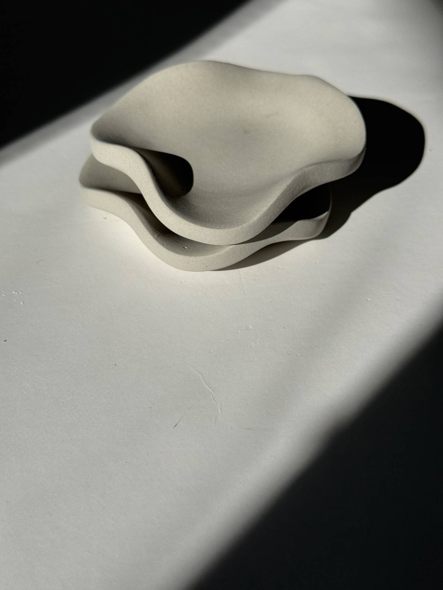 MitMo Studio - Wholesale Jewelry Dish - Wavy Concrete Trinket Dish