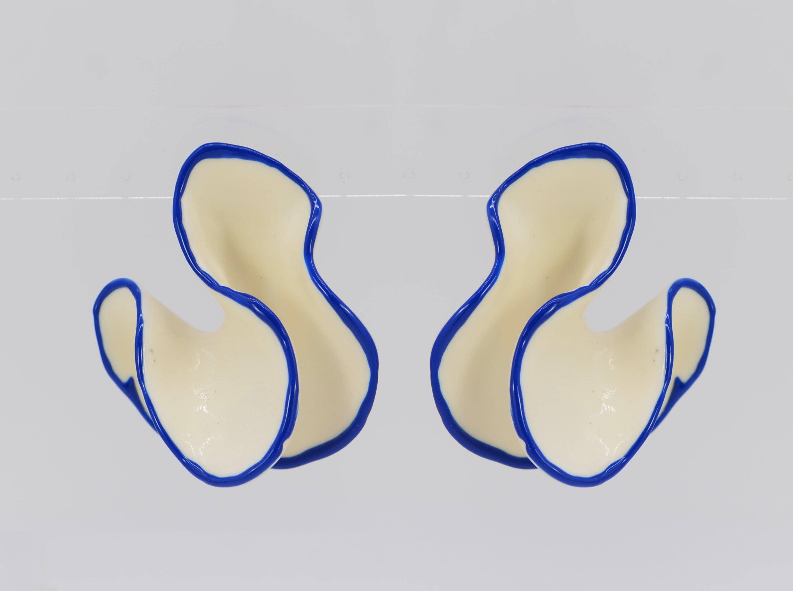 Greater Goods Imports & Wholesale - Wholesale Dangle Earrings - E0909 25E5968 Ivy Flower Design Drop Post Earrings3