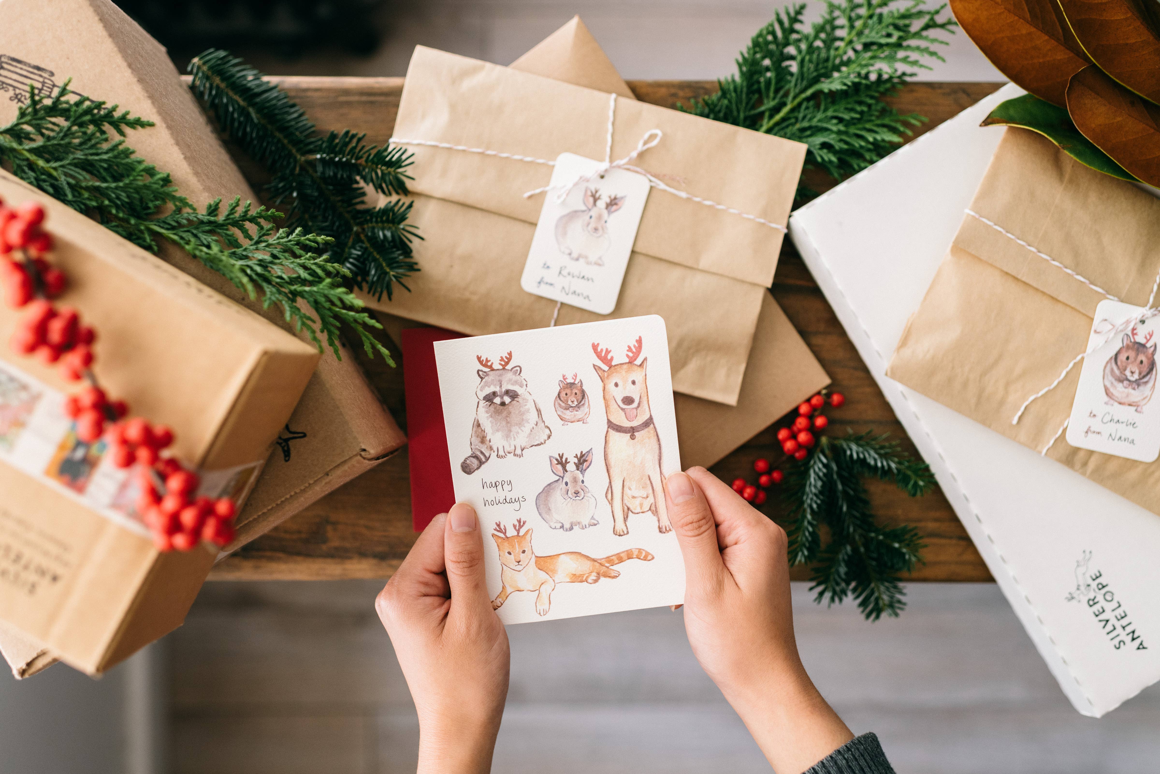 Gotamago - Wholesale Season's Greetings Card - Holiday Antlers Card - Set of 63