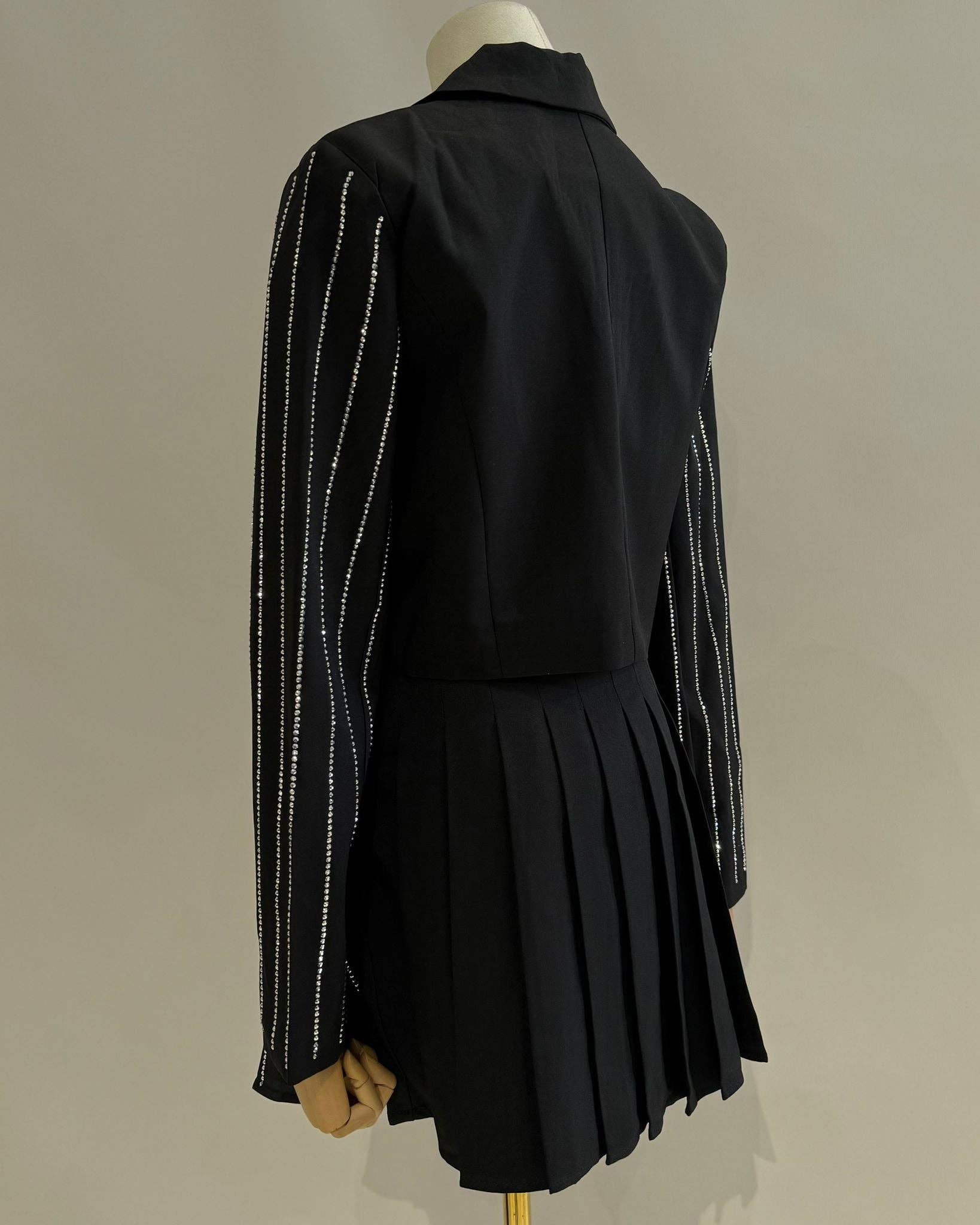 Nero Completo abito lucente WH9296 in vendita all'ingrosso su Faire3