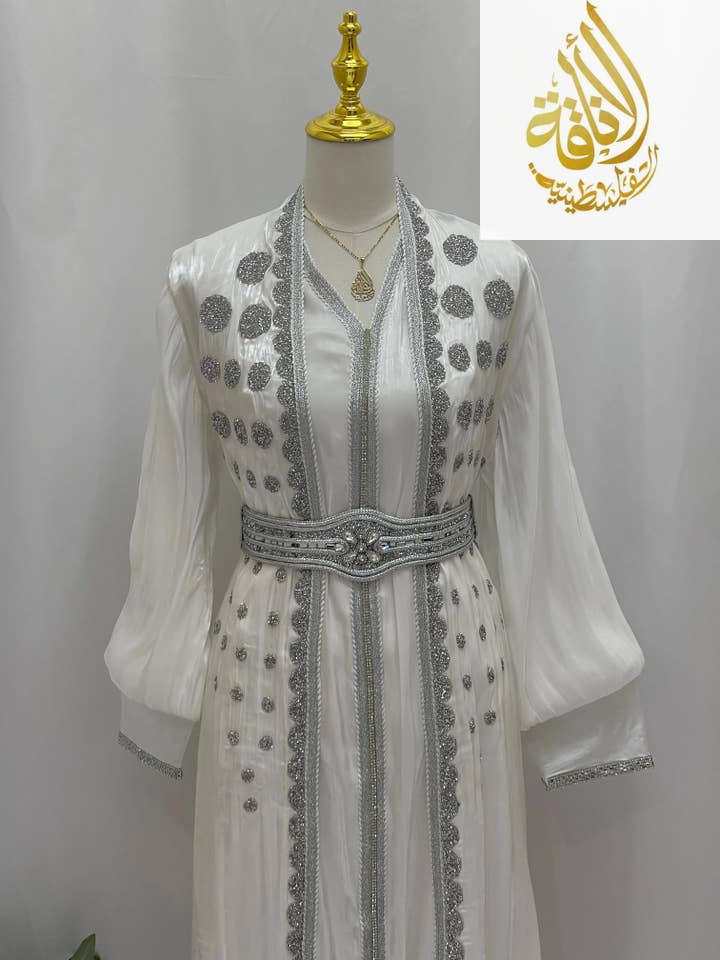 Sahar Fancy Kaftan | Elegante Bescheiden Avondkleding voor wholesale door Palestinian Elegance