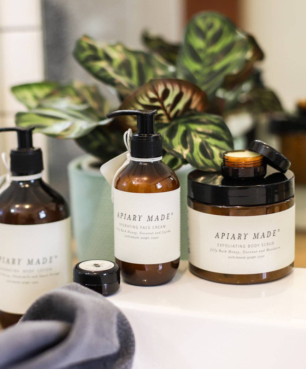 Apiary Made - Wholesale Vochtinbrengende crème voor het gezicht - Hydraterende gezichtscrème met honing, kokosnoot en jojoba1