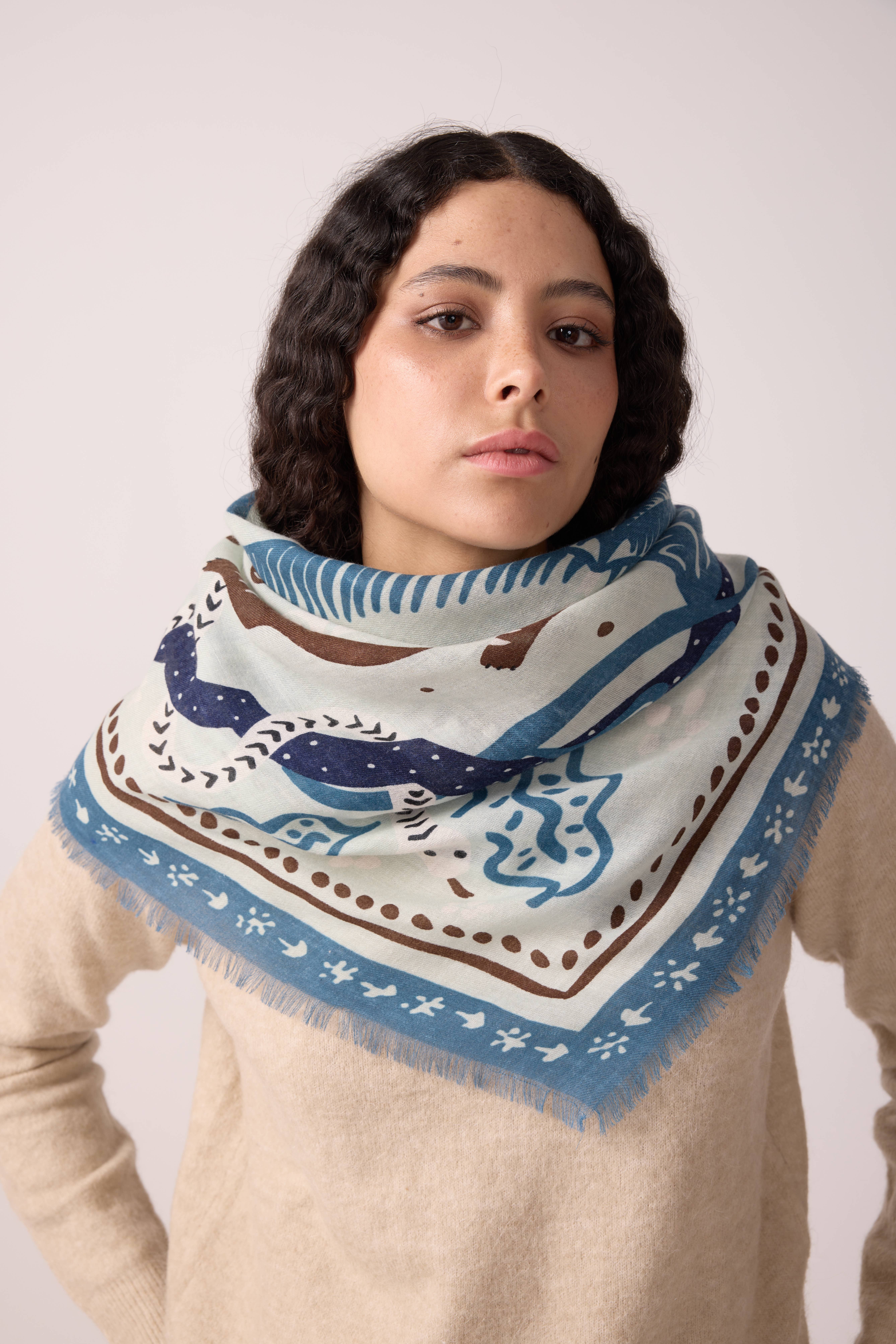 Maradji – wholesale Scarf – Women's – WOOL SCARF TIGER IN THE PALMERAIE STORM BLUE2