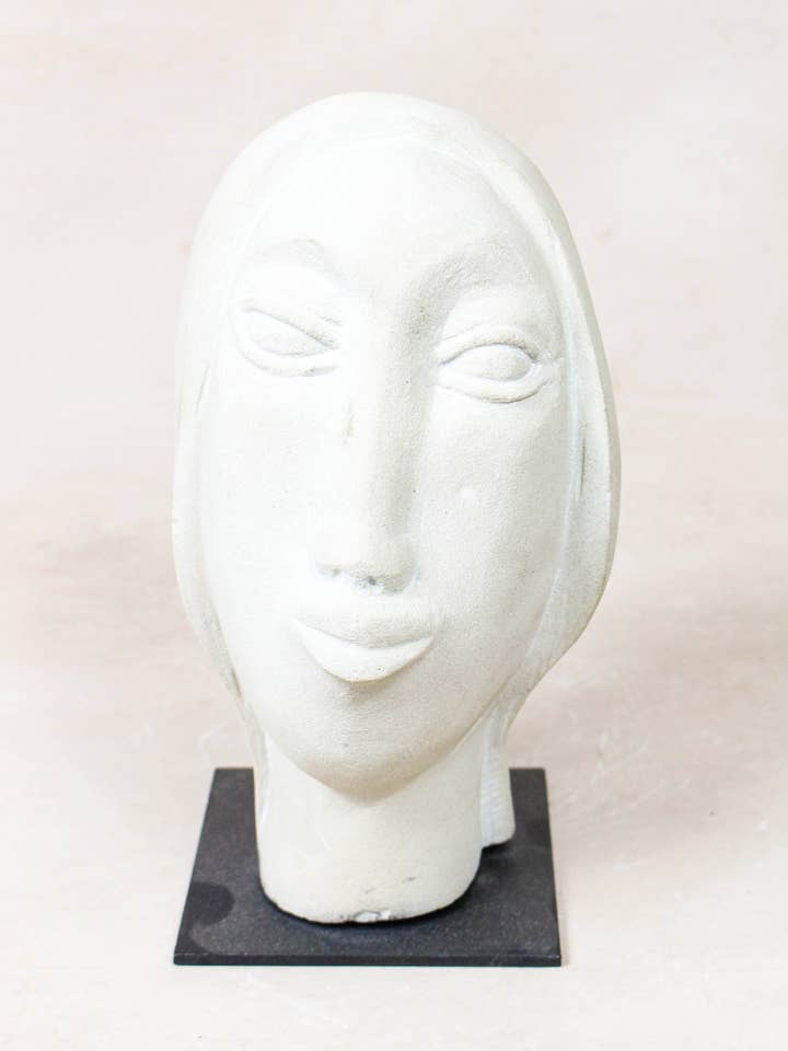 Stone head sculpture by Rizimu Chiwawa Zimbabwe 57.1 for wholesale by Botanical Boys
