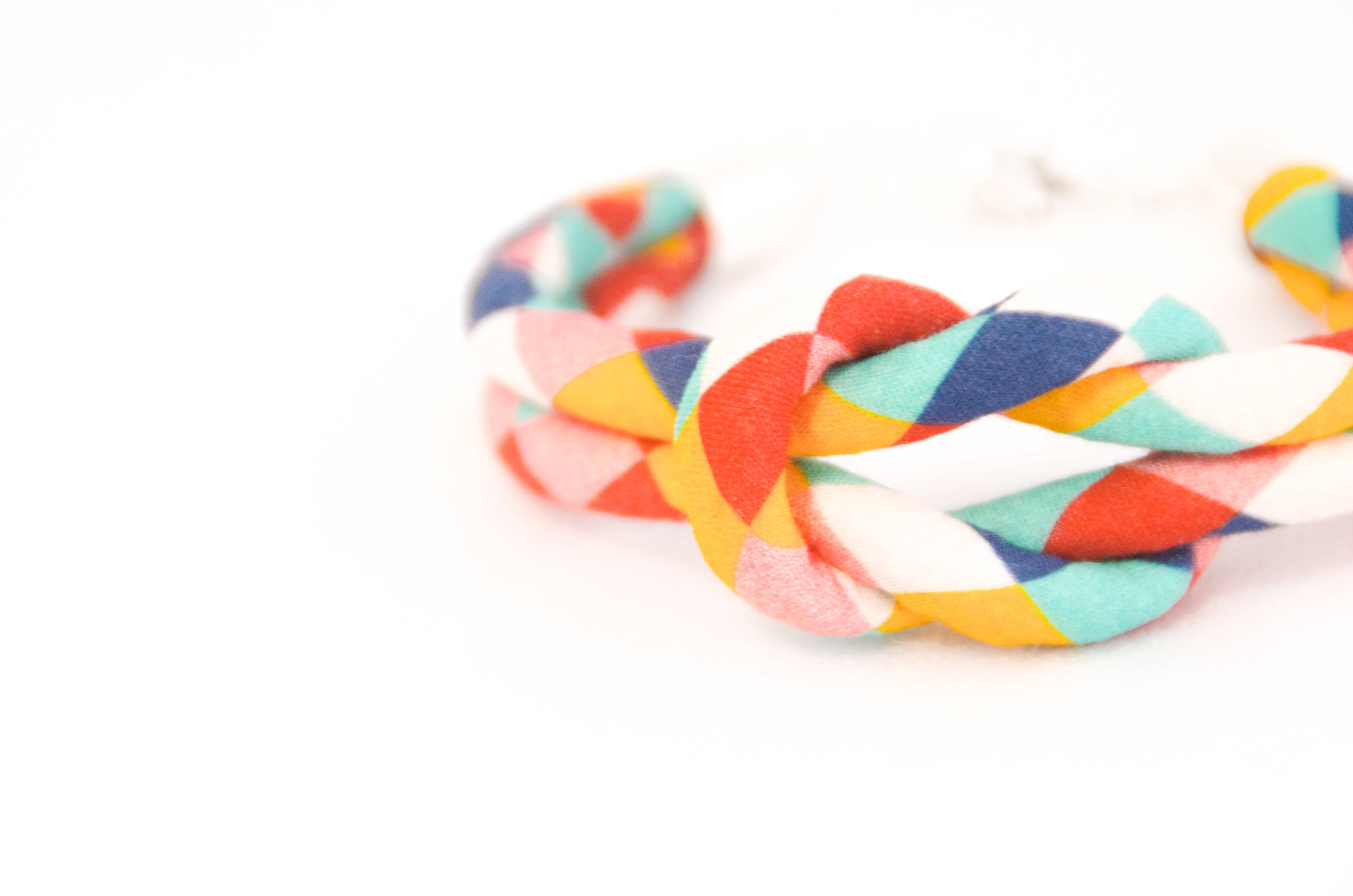 Bunny Bosworth – wholesale Woven/braided bracelet – Printed Fabric Cord Knot Bracelet - Fairground Follies20