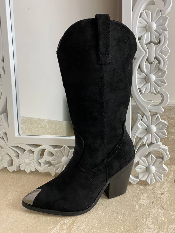 Camperos Oro - Texasmodell stövlar med guldfärgad metalltå för wholesale av Vera Shop