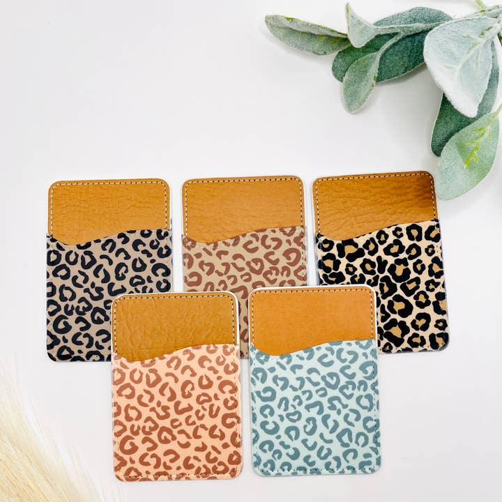 Søde geparddesigns til telefonpung | Telefonkortholder for engroshandel hos MarissaDDesigns