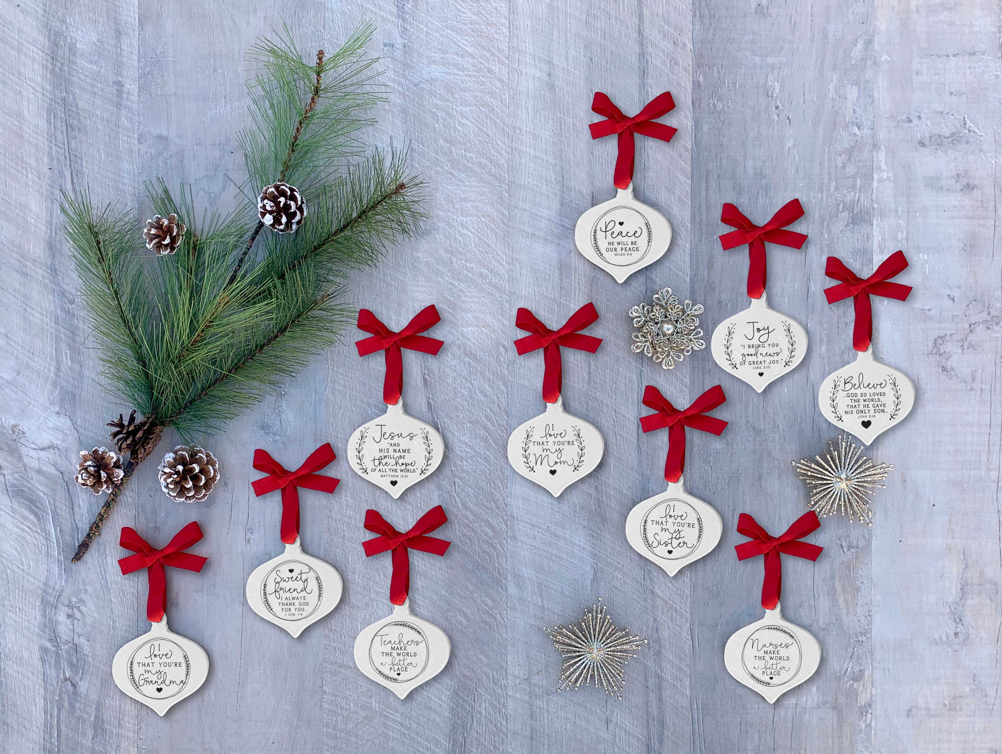 Magnolia - Venta al por mayor Adornos - LCP 🎄 Ornament Doodle Mom, cinta para colgar1