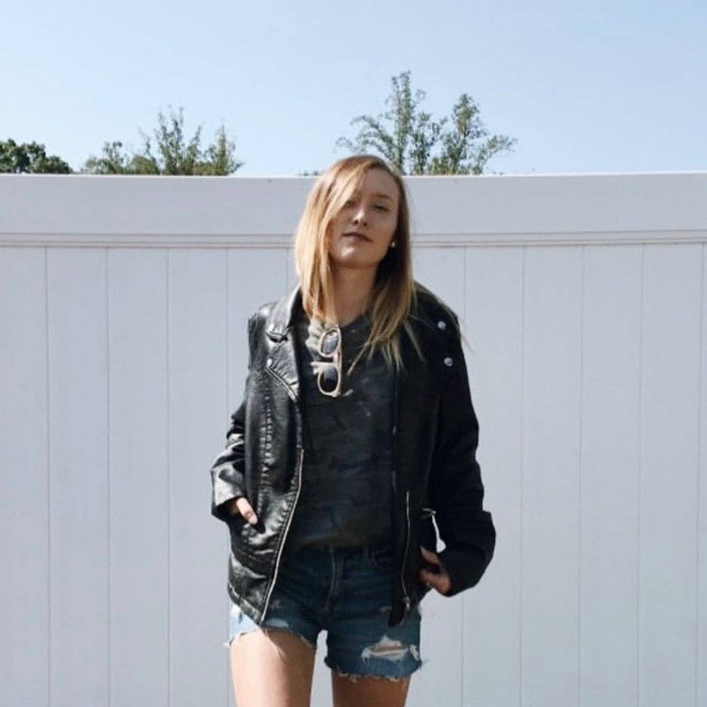 Shop catvonle - Wholesale T-Shirt - Women's - Vintage Camo Tee3