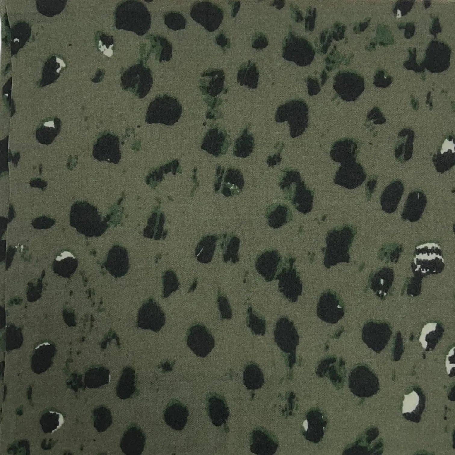 Lili Scarves (US Duty Free) – wholesale Scarf – Women's – Spotty Print Medium Weight Scarf10