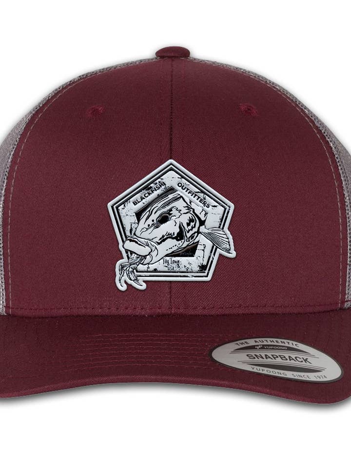 Casquette à six panneaux Blackfish Outfitters Trucker Snap Back bordeaux et grise pour la vente par David Dunleavy