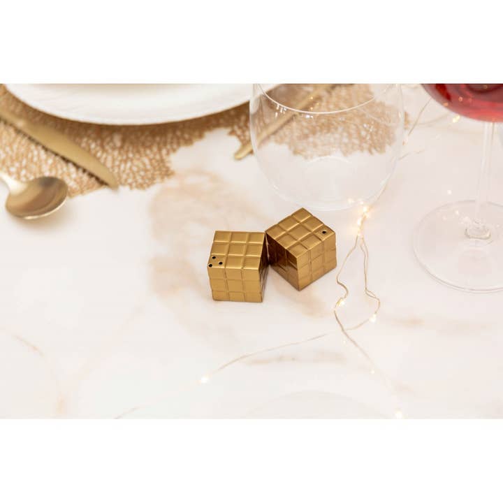 AULICA - Wholesale Salt & Pepper Shaker Set - Golden Rubik's Cube salt and pepper shakers 3x3x3cm1