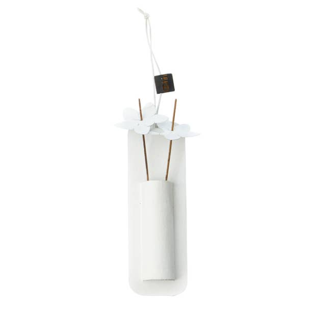 Lübech Living - Wholesale Decorative Tabletop Object - Hanging deco incl. 2 flowers, White