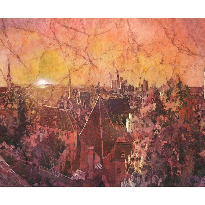 Paysage urbain de Tallinn, Estonie, aquarelle batik, clochers d'église, Vieille Ville, architecture médiévale, peinture de coucher de soleil (impression) pour la vente par Ryan Fox Fine Art