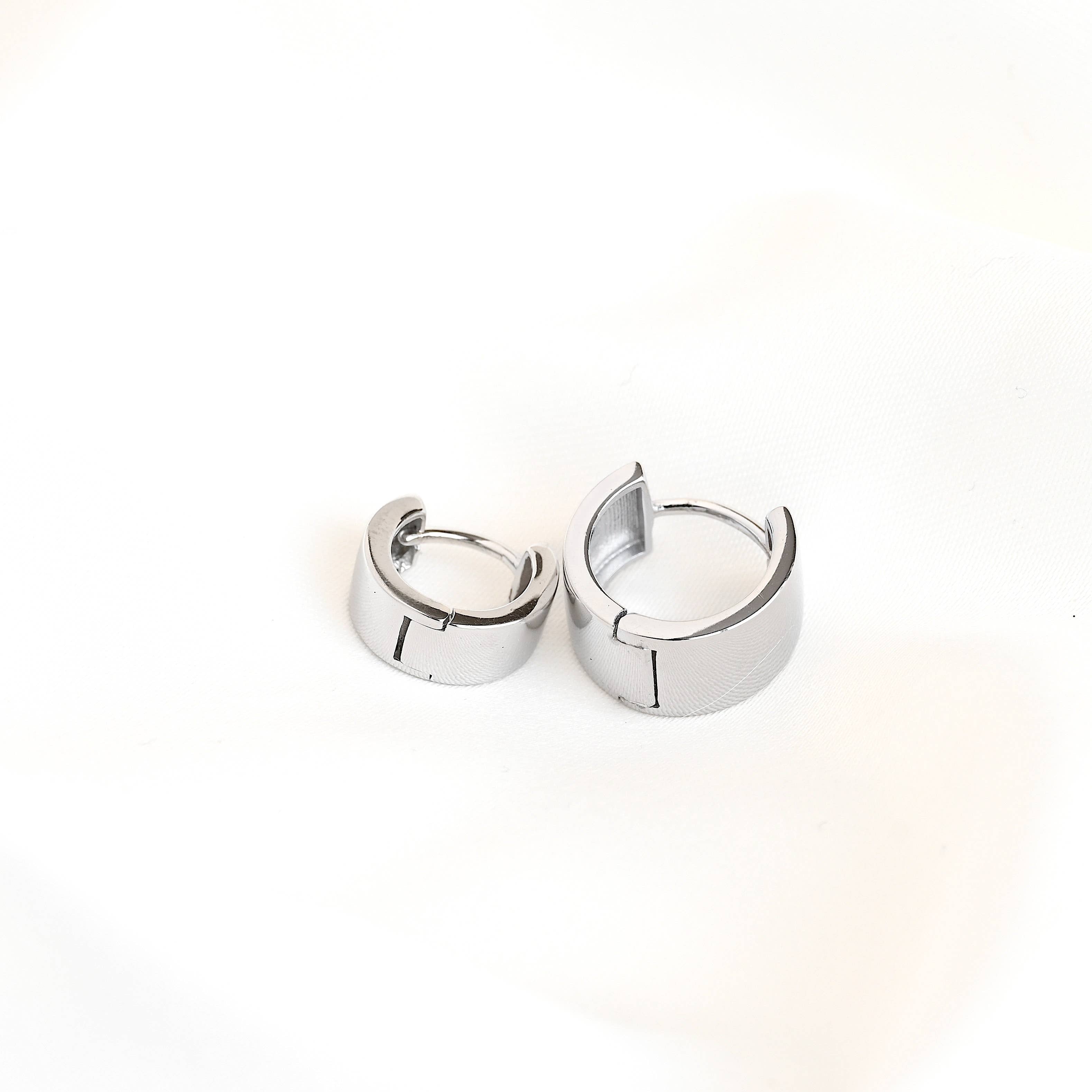 Blueyejewelry - Wholesale Huggie Earrings - Sterling Silver Bold Hoops - Silver Wide Small Huggie Hoops11