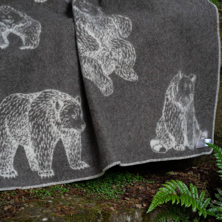 JJ Textile - Wholesale Throw blanket - Bear Wool Blanket4