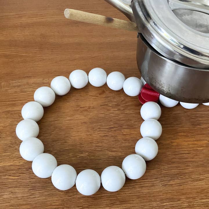 SIEBENSACHEN BY ADAM+HARBORTH – Engroshandel Smykkestativ og -display – PERLE grydelapper i porcelæn5