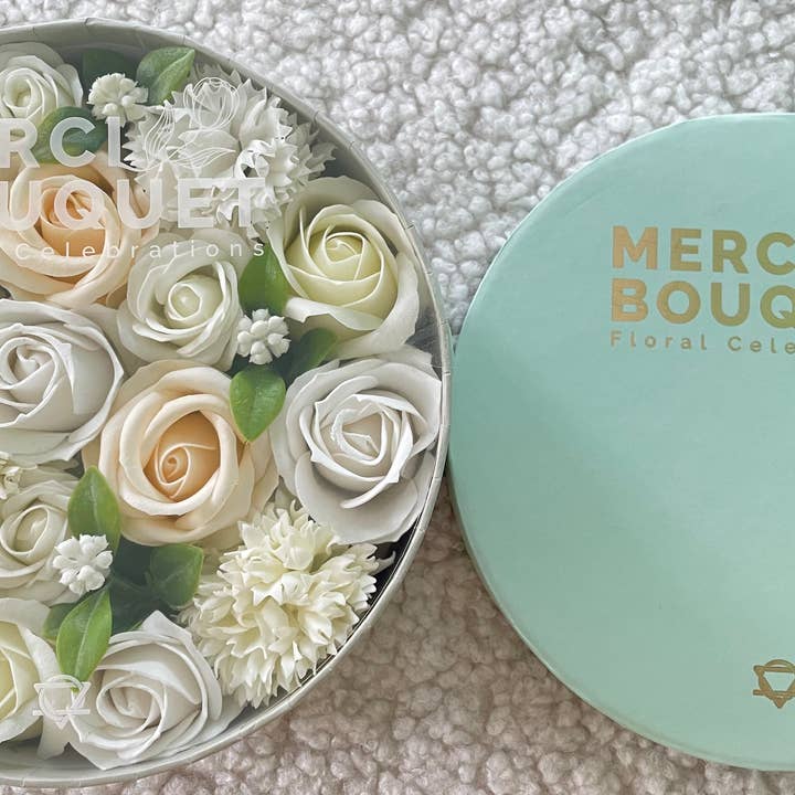 Ancient Wisdom – wholesale Bath & body set – Round Box - Wedding Blessings - White & Ivory1